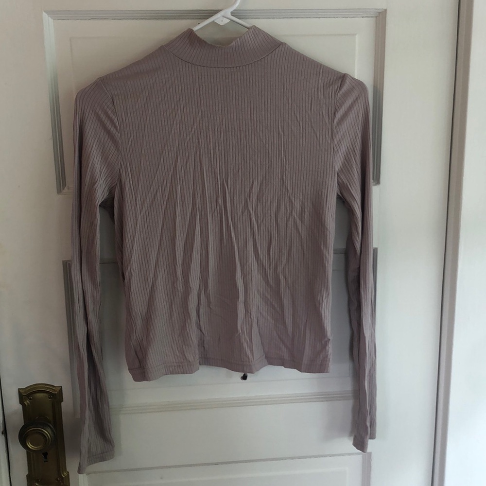 open back long sleeve shirt